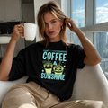 Camiseta con estampado,  100% Algodón, Camiseta casual de manga corta y cuello redondo, con diseño Coffee Sunshine Azul DTF. Perfecta para el estilo diario.