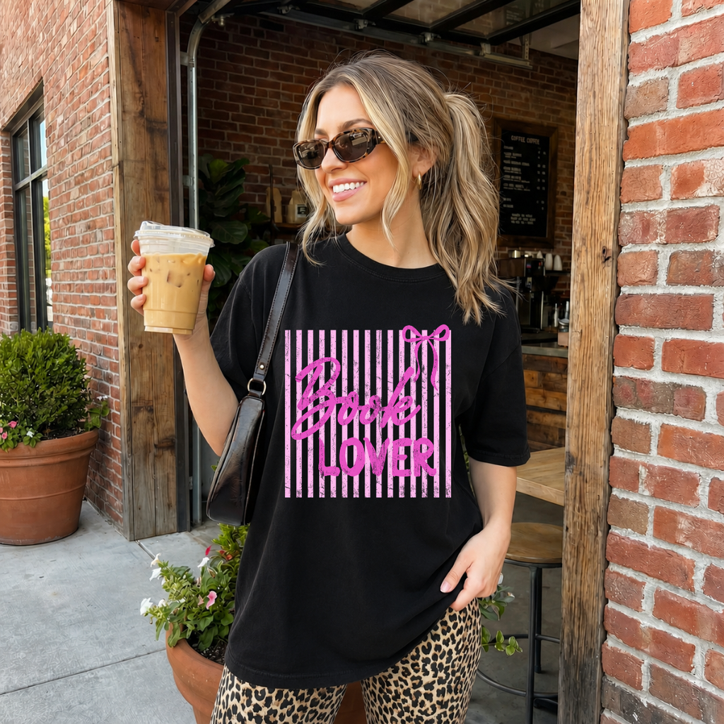 Camiseta con estampado,  100% Algodón, Camiseta casual de manga corta y cuello redondo, con diseño Book Lover DTF. Perfecta para el estilo diario.