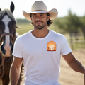 Camiseta casual de corte holgado con cuello redondo, manga corta, 100% Algodón, con diseño vaquero craneo sol. Perfecta para el estilo diario.