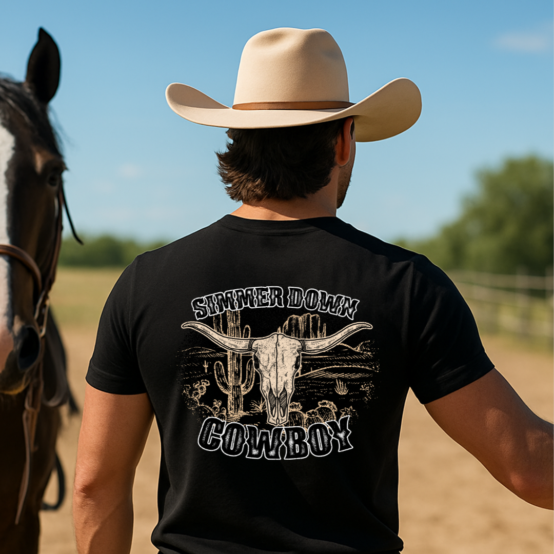 Camiseta casual de corte holgado con cuello redondo, manga corta, 100% Algodón, con diseño vaquero Simmer down Cowboy. Perfecta para el estilo diario.