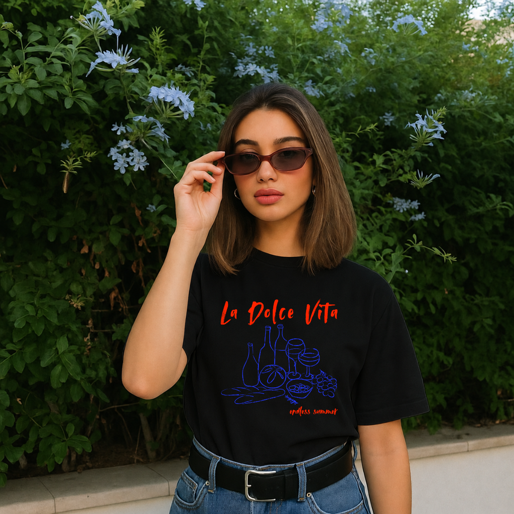 Camiseta con estampado,  100% Algodón, Camiseta casual de manga corta y cuello redondo, con diseño La Dolce Vita DTF. Perfecta para el estilo diario.
