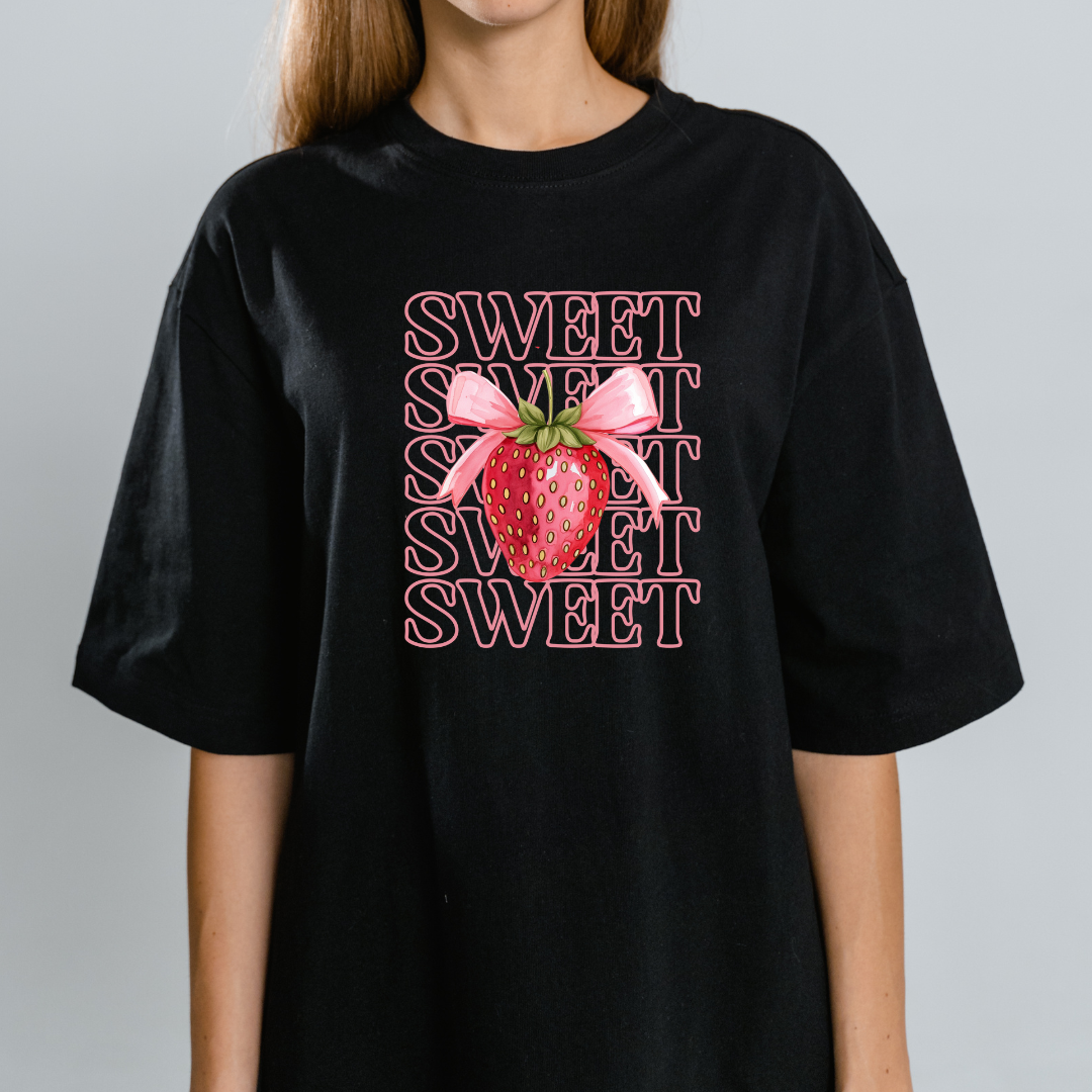 Playera Oversize Cuello Redondo, Manga Corta 100% Algodón, con Diseño Sweet.